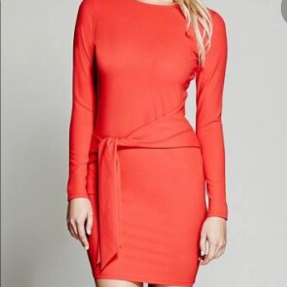 Beautiful red Marciano dress Small NWT ~~perfect unworn condition 178$ NEW